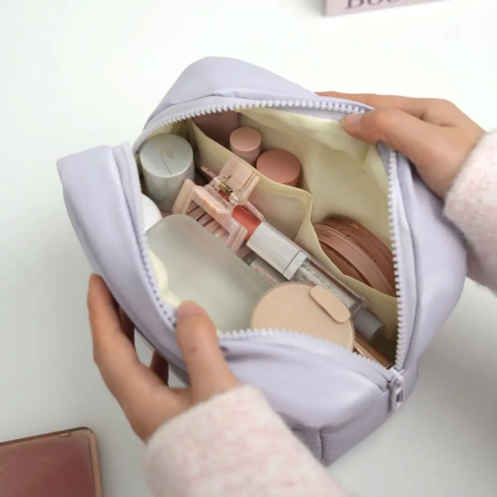 Portable Down Puffy Makeup Bag Large Capacity Solid Color Travel Quilted Toiletry Bag Zipper Fluffy Skincare Storage Bag