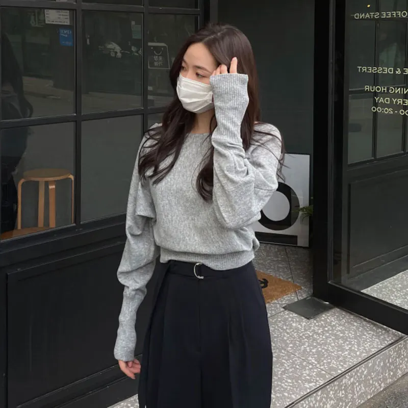 

Chic oulder Bared Long Sve Knitted Sweater Women's Loose Fit Overhead Top Trendy Design Commute Sle Thin Material