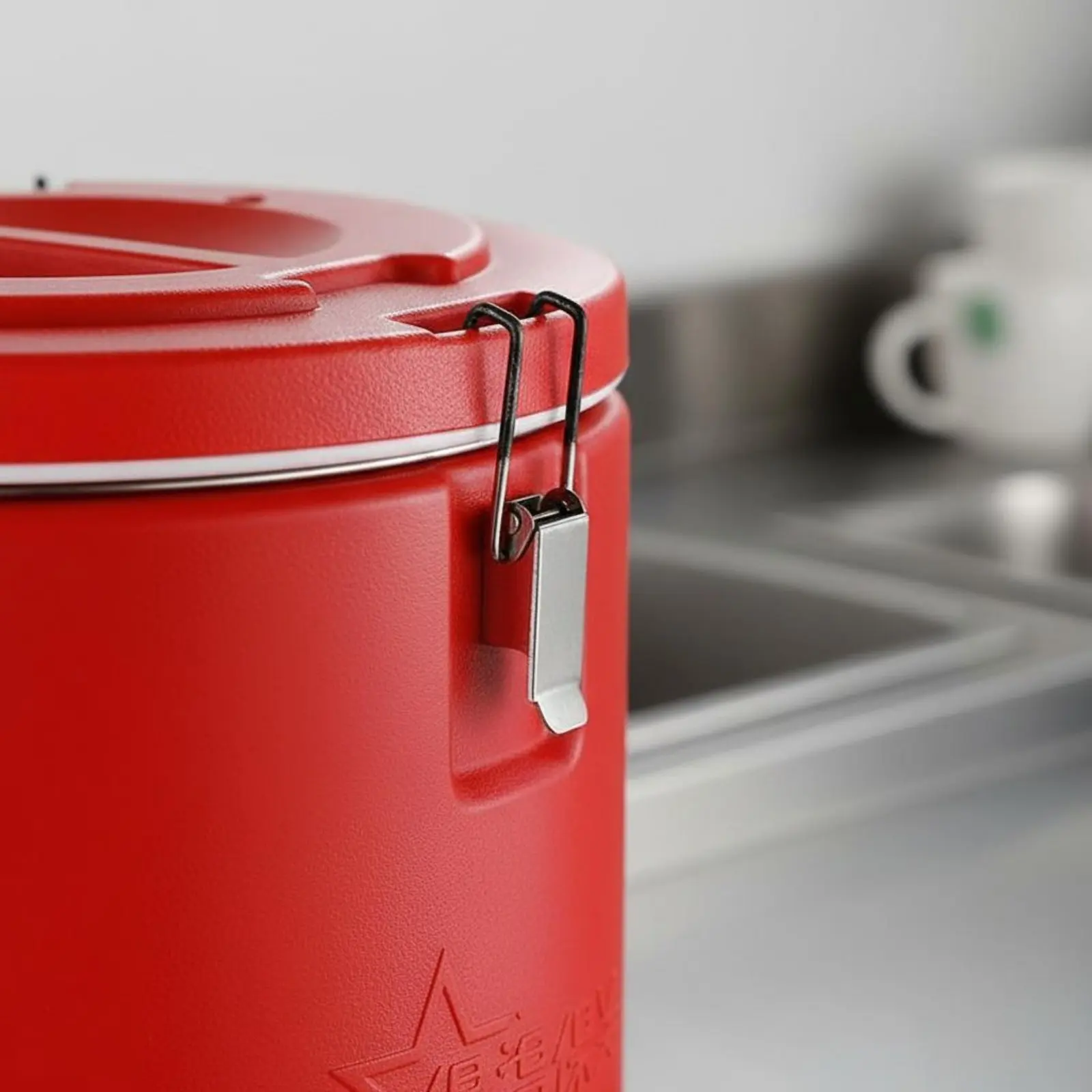 Thermal Food Carrier Long-Lasting Insulation Stainless Steel Food Warmer Professional Insulated Barrel Sturdy Construction