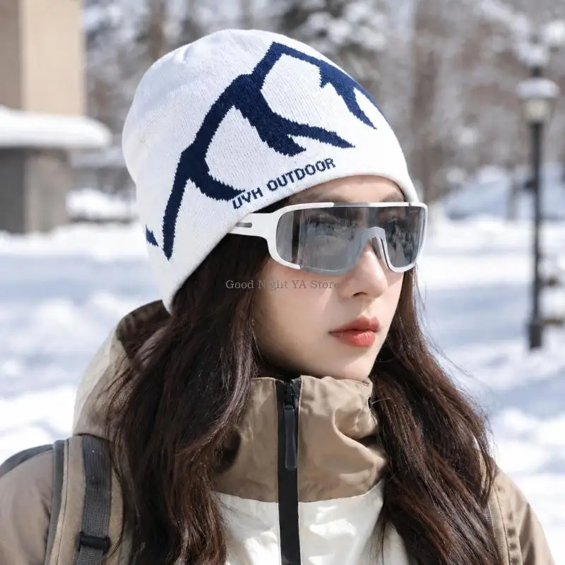  Unisex Brimless Hat with Mountain Pattern for Women Men Cold Weather Headwear