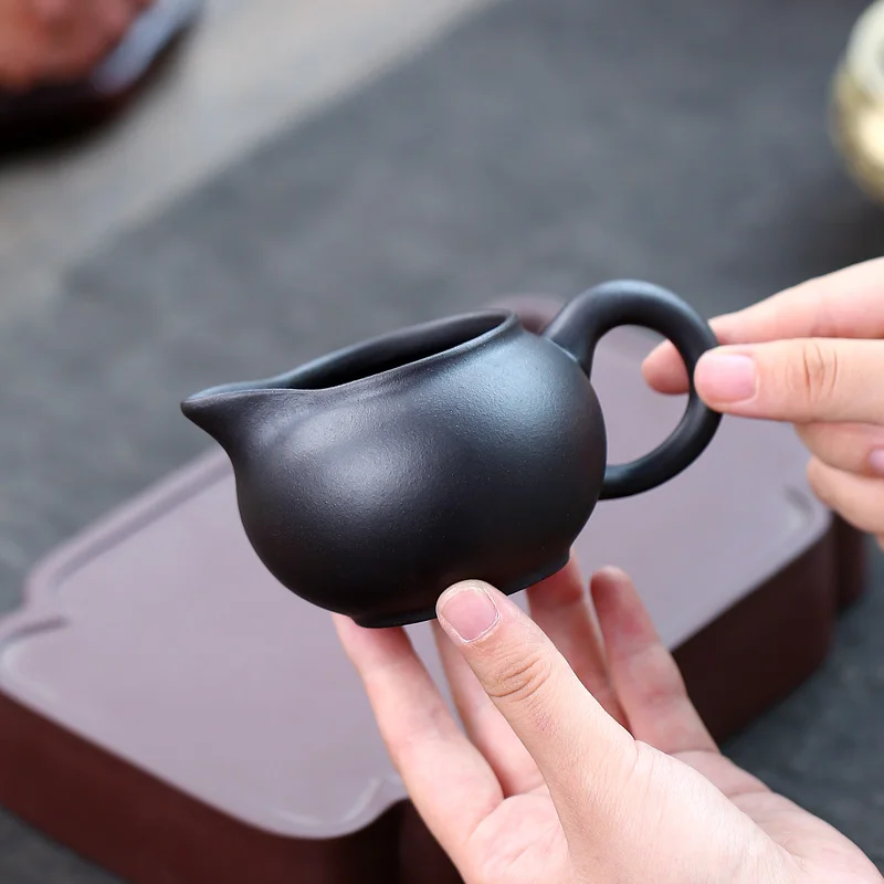 180ml Authentic Chinese Yixing Purple Clay Fair Cup Cha Hai Master Handmade Teacup Household Zisha Tea Set Accessories Teaware