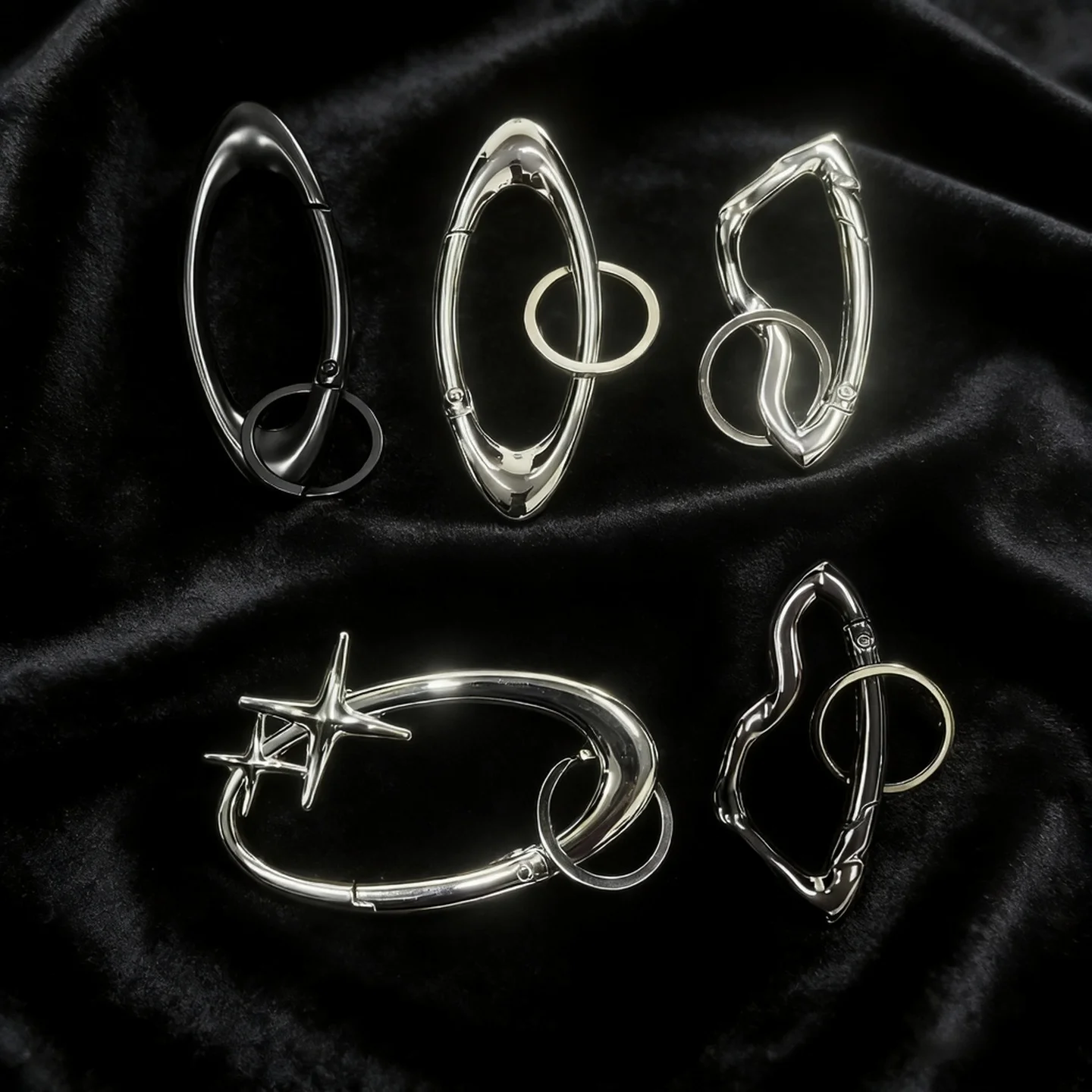 Y2K Punk Star Oval Essential Icon Carabiner Keychain Axe Shaped Mountaineering Car Key Ring Gothic Backpack Decor Korean Fashion