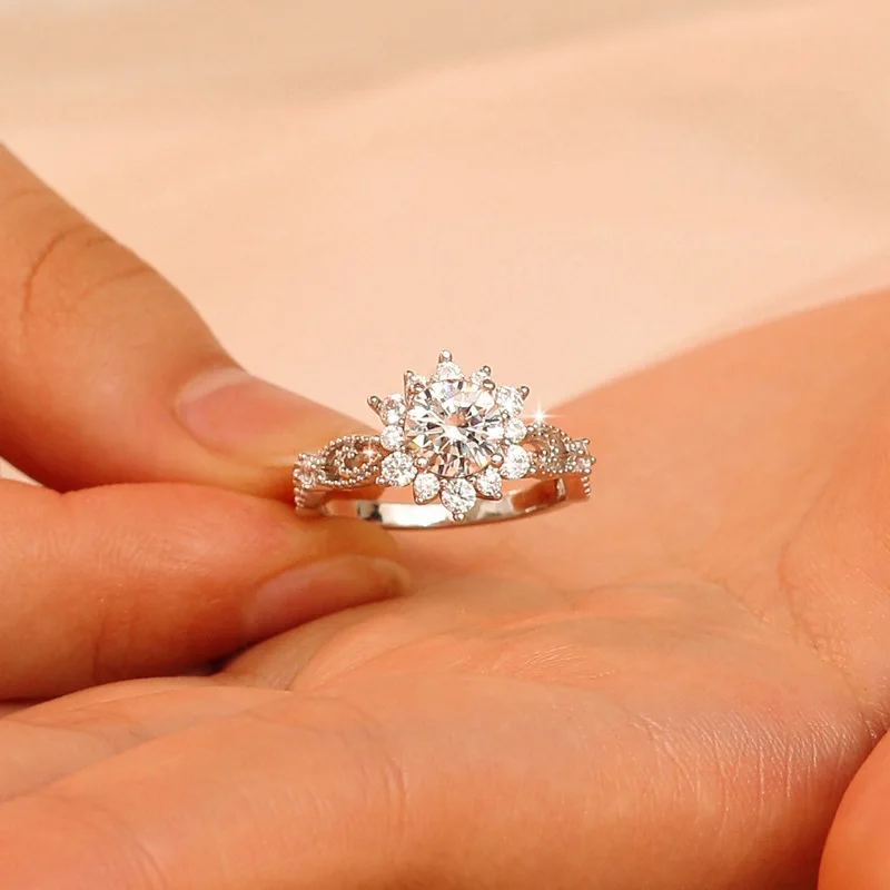 

Легкое роскошное женское кольцо со снежинкой PT950, платина, 1 карат, муассанит, элегантный блеск, минималистичный нишевый дизайн, повседневные свидания, элитный