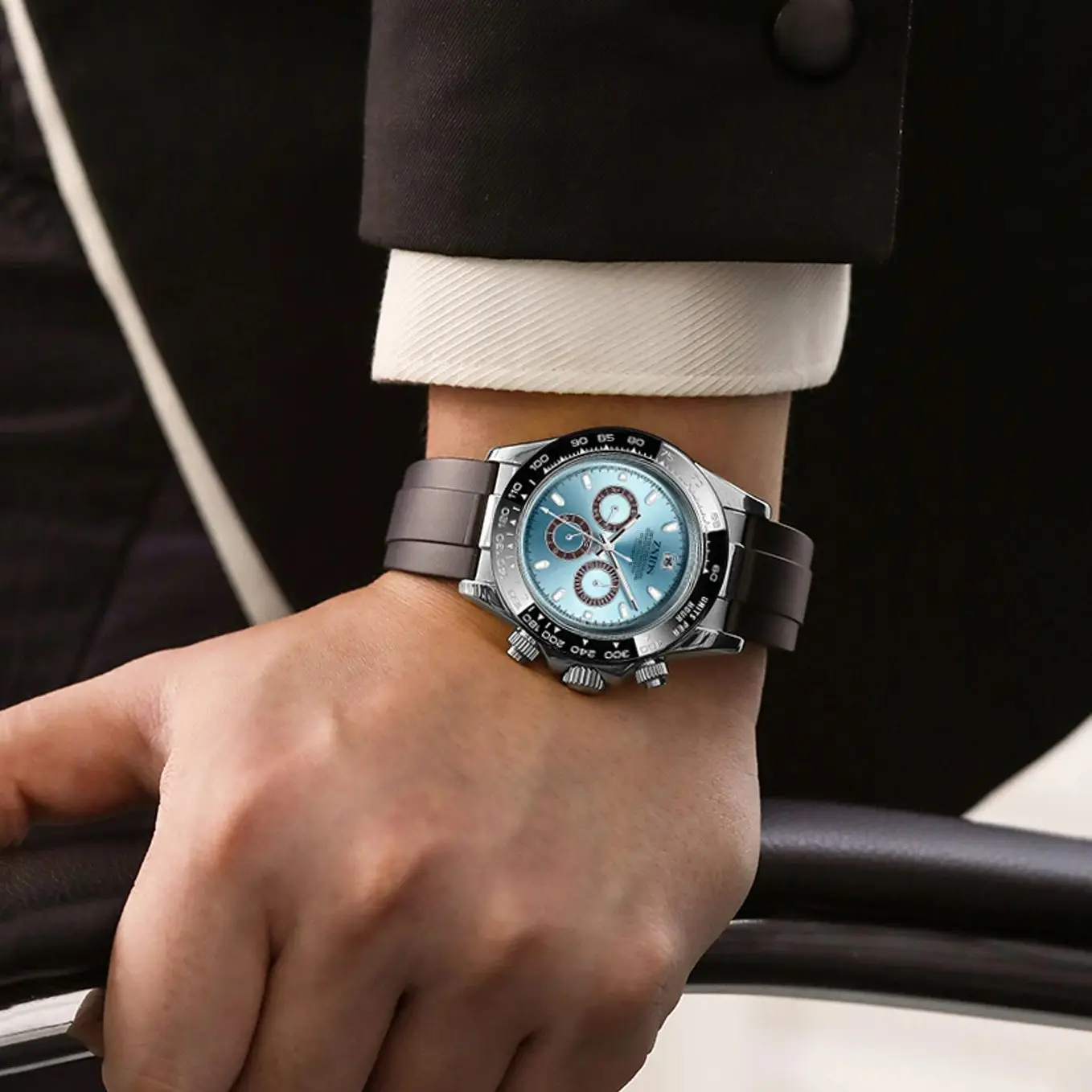 Thumbnail 4 - #25 Quartz Watches Comparison Guide