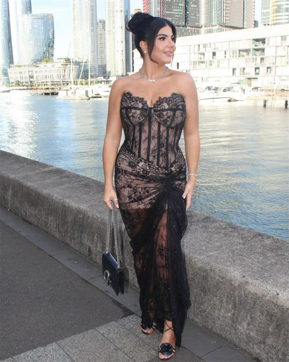 فستان سهرة دانتيل أسود حديث مخصص كلاسيكي بدون حمالات بدون أكمام لحفلات العودة للوطن أنيق سويب تراين فيستدو دي فيستا