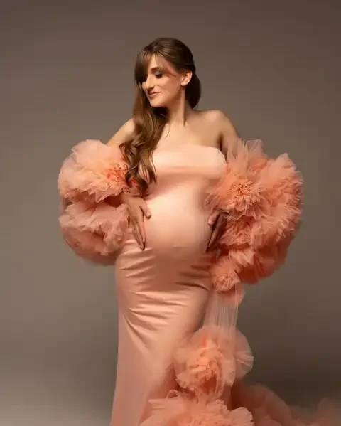 Hochwertiges langes Umstandskleid von Metmaid für Fotoshootings, handgefertigte lange Blumen-Tülljacke und dehnbares langes Kleid, formelles Kleid