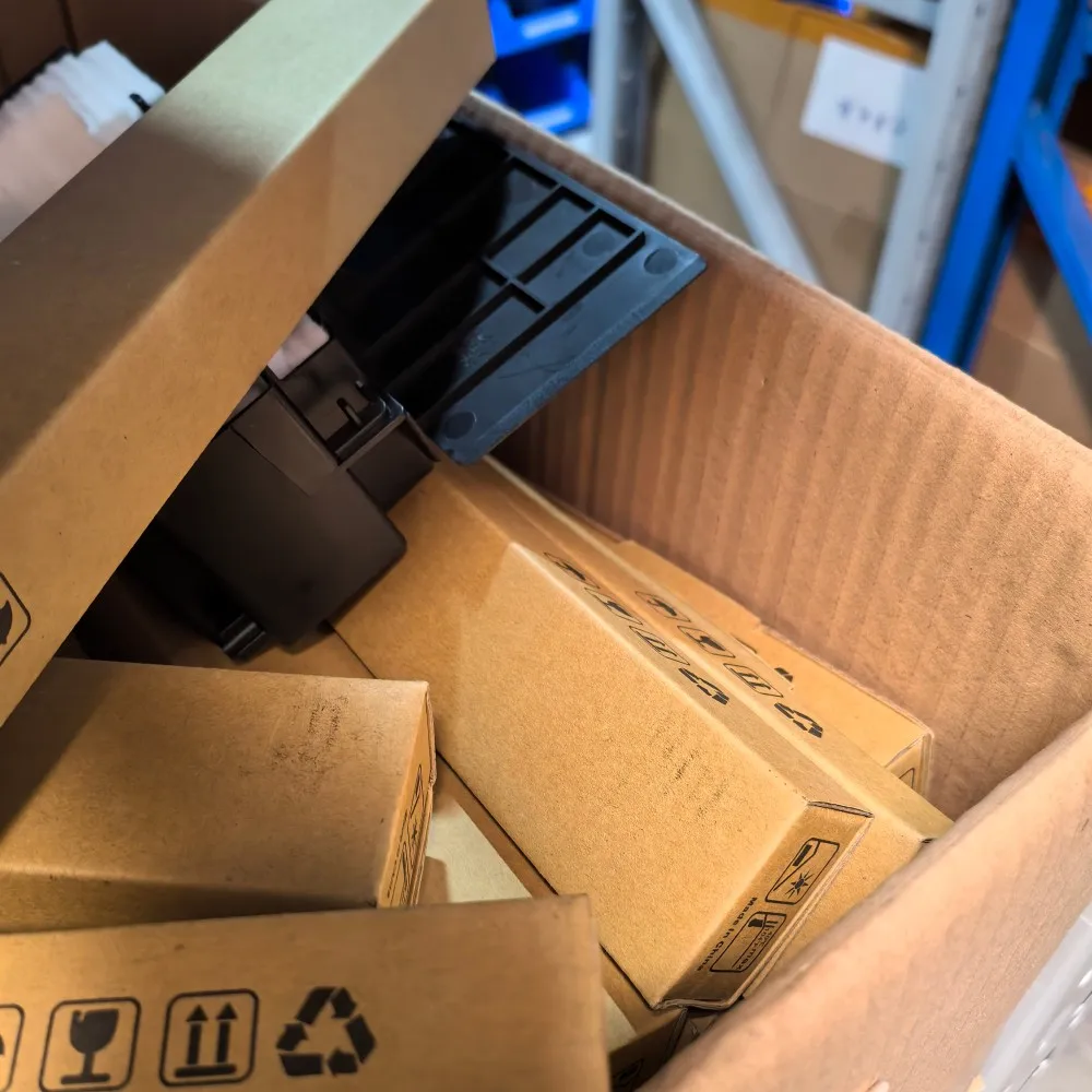 

5X 1799792 1746399 1584721 Резервуар для отработанных чернил для EPSON M100 M105 M200 M201 M205 L550 L551 L555 L565 L566 L575 WF 2510 2520 2530