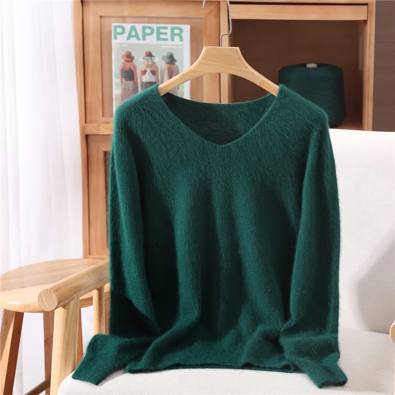 Dark green color