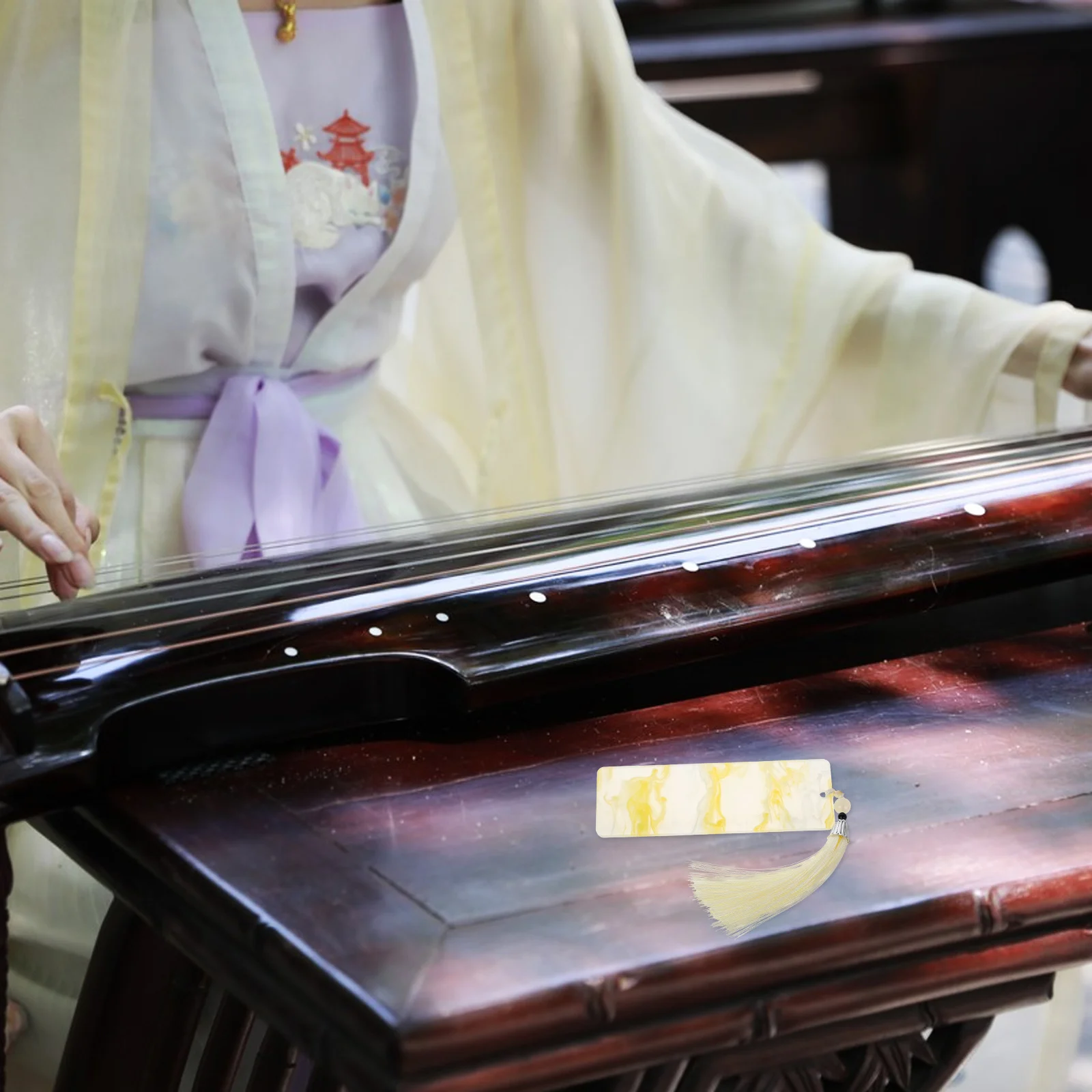 

Guzheng Nail Storage Board Lightweight Portable Acrylic Organizer for Pipa Guzheng Picks Compact Reusable Nail Winding