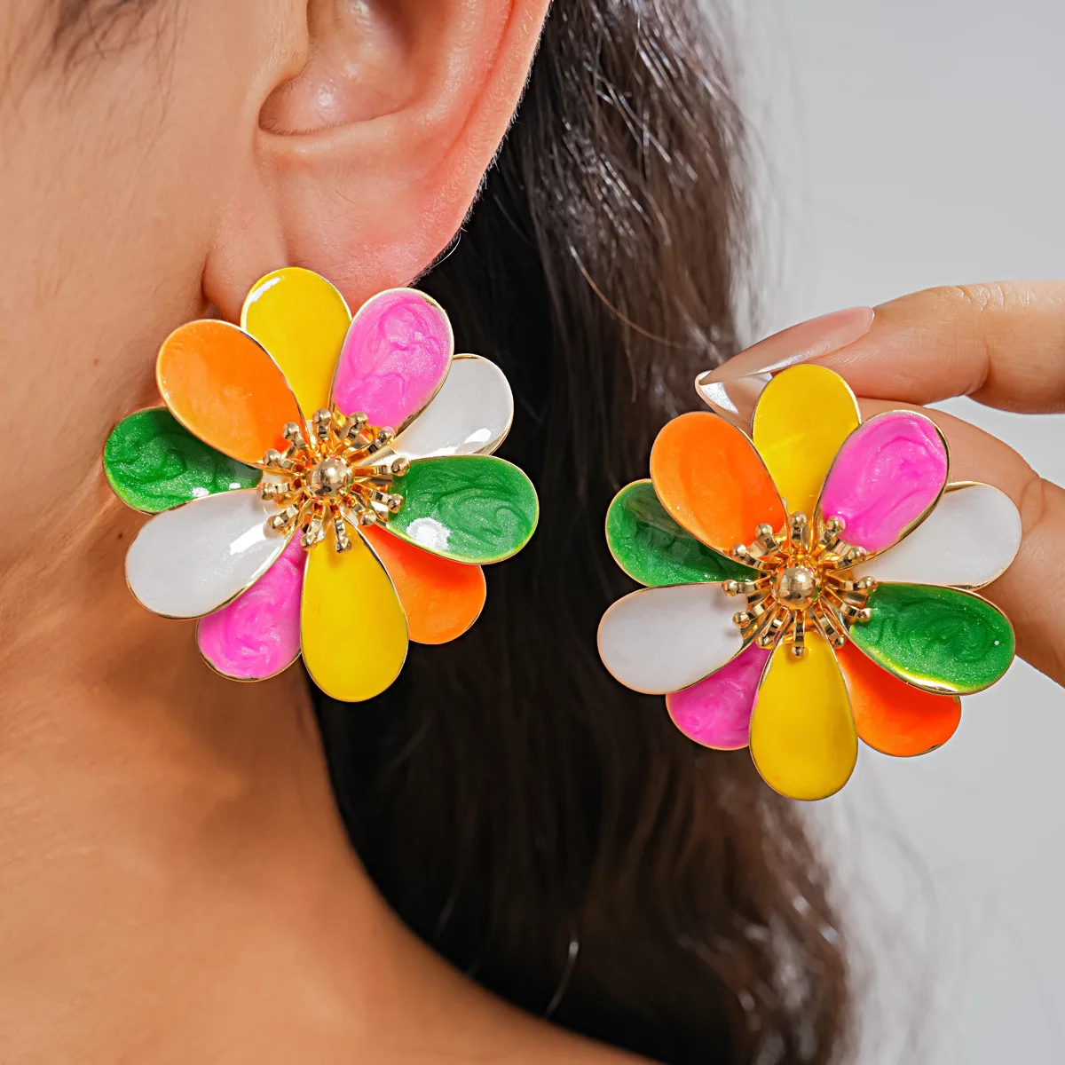 Kshmir Vintage Colorful Enamel Flower Metal Stud Earrings for Women European American Personality Holiday Jewelry Accessory