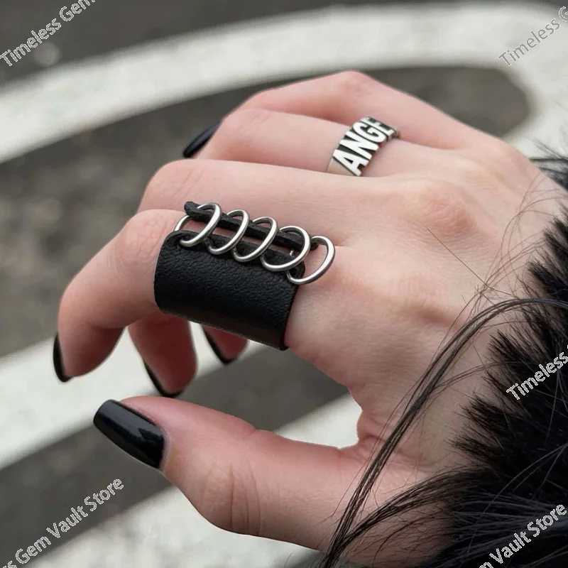 

New Arrival Dark Punk Black Ring Minimalist Geometric Finger Ring Fashion Personality Gothic Trendy Jewelry for Women Men