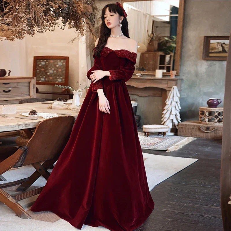 Abiti da sera velluto bordeaux perline con spalle scoperte maniche lunghe Plus size a-line abito da festa formale donna lunghezza pavimento