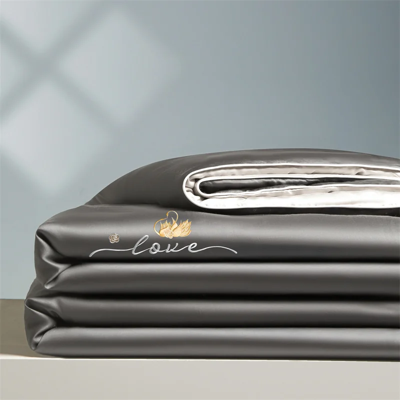 

Light Luxury Cool Summer Quilt, Washed Ice Silk Air Conditioning Quilt, Thin Blanket Bedding, Single and Double ,Queen King Size