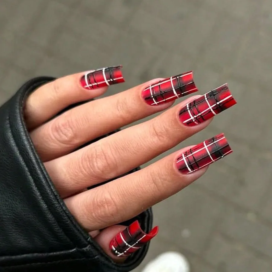 

24Pcs Long Trapezoidal False Nails, Red-Black Plaid Stripe INS Sweet Spicy Style,Reusable Wearable Nails For Daily New Year Wear