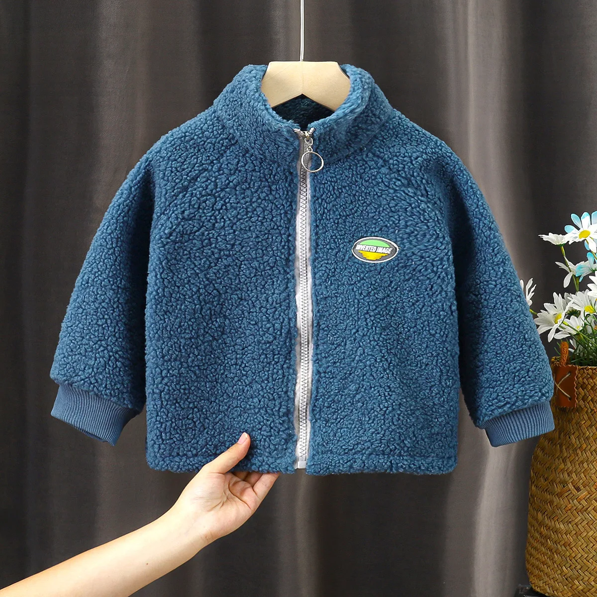 Children's lamb fleece jacket with fleece jacket for men and women, autumn and winter styles, new baby warm children's clothing,