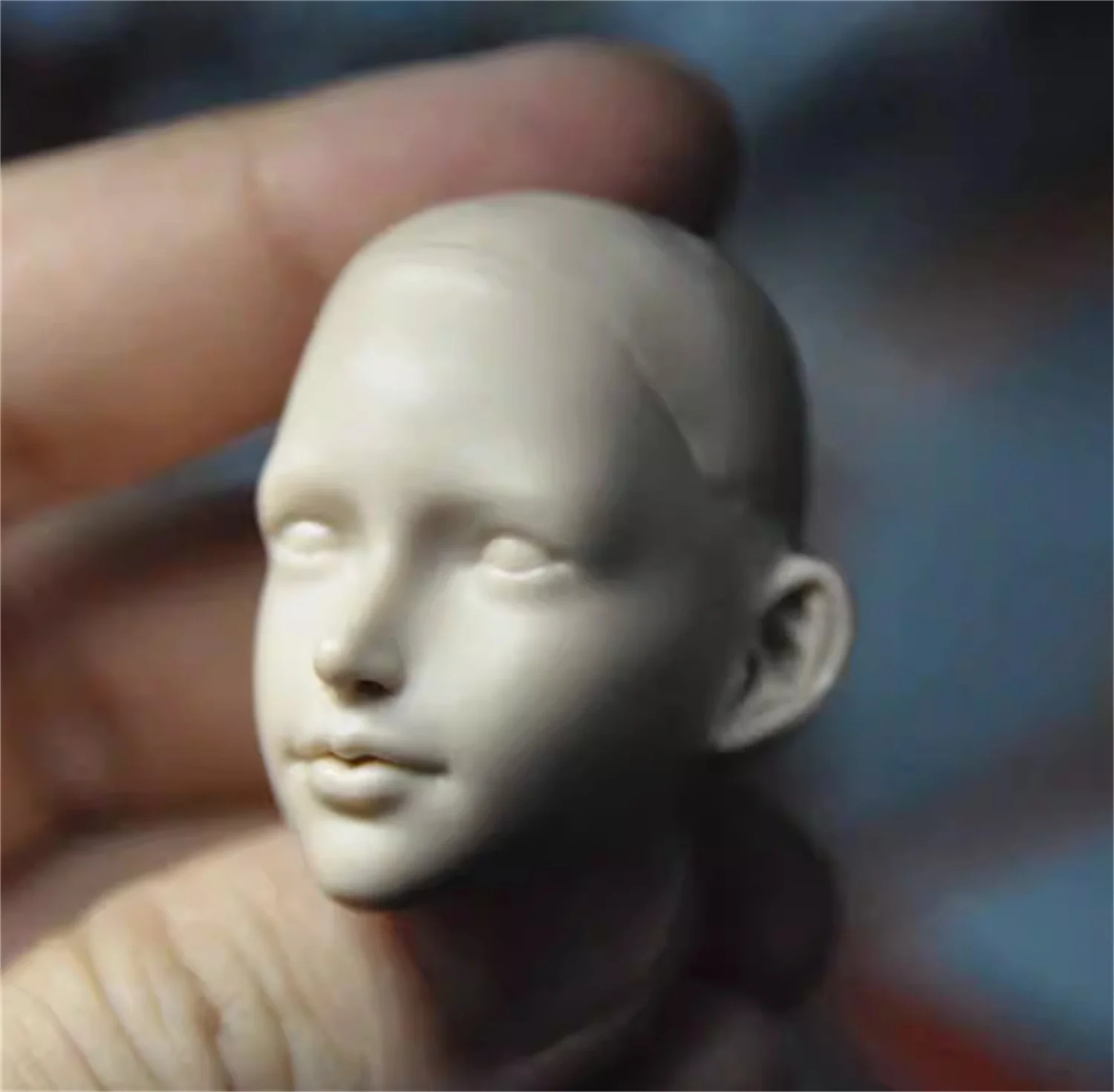 

1/6 Asian Beauty Head Carving Lolita Girl Cute Head Carving Model Head Sculpt Bald fit 12''TBl Action Figure