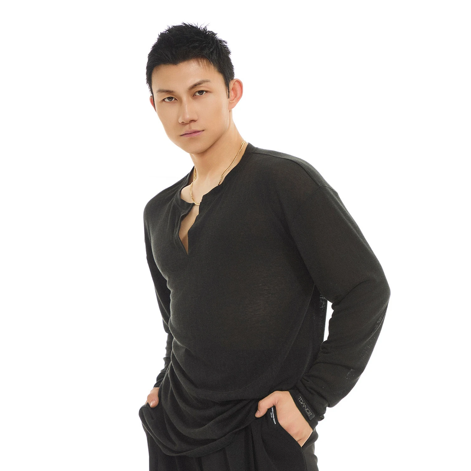 ラテンダンス服まあゆったり長袖トップス大人の練習服ルンバサンバ社交ダンスパフォーマンス衣装DNV23595