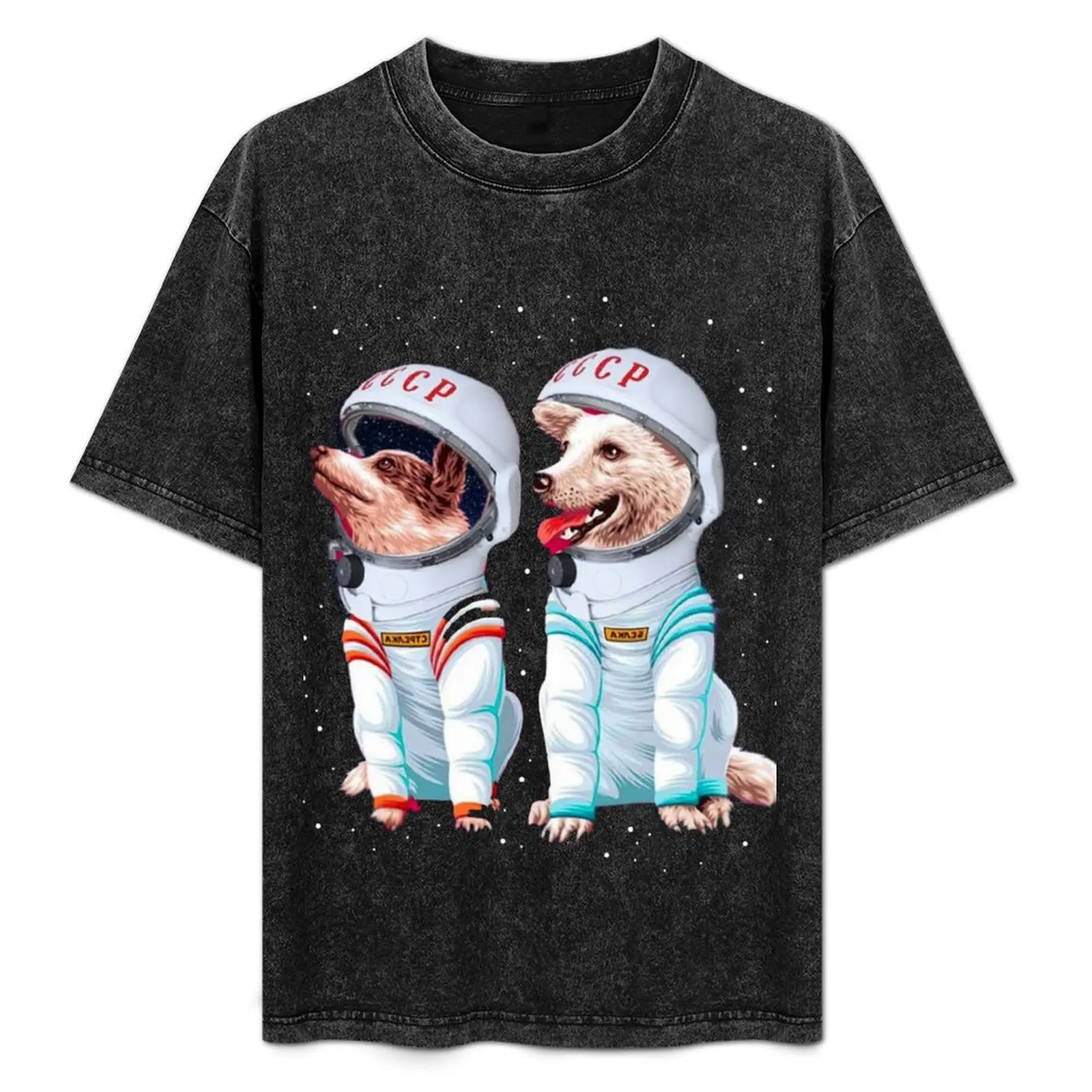 

The first dog in the space T-Shirt oversized t shirt quick drying cheap stuff essential t shirt mens vintage t shirts