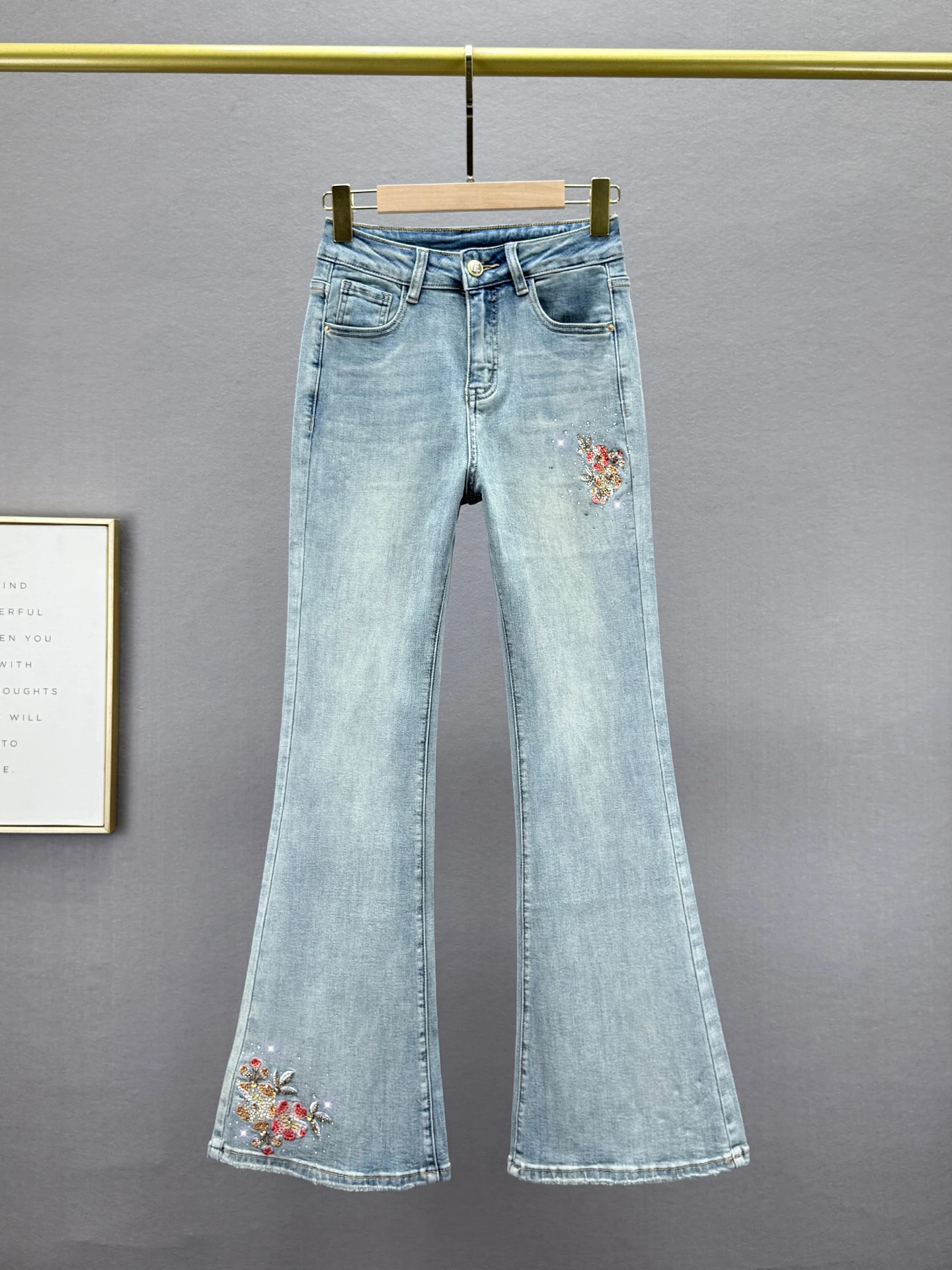 

Ele High-Waist Bell Bot Denim Jeans Women's Embroidered Rhinestone Embellied Slimming Long Trousers Autumn Faion