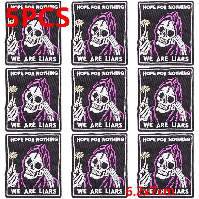 5PCS/Lots Punk Skull Embroidery Patch Poker Cigarettes Iron On Patches For Clothing Thermoadhesive Patches On Clothes Jacket DIY