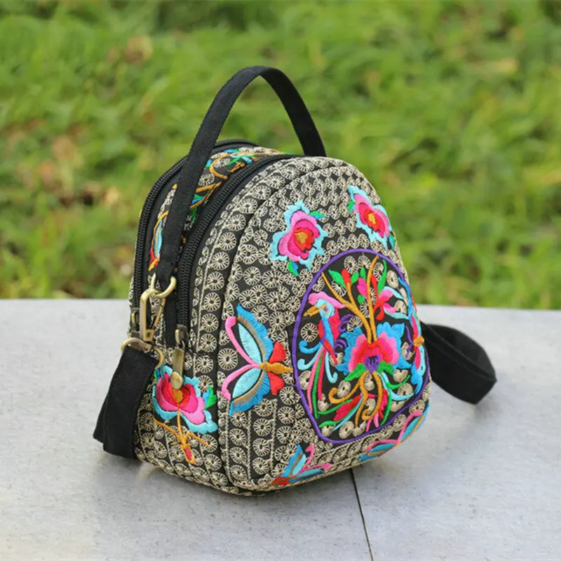 Retro Women Shoulder Bag Multi Floral Embroidery Bohemia Ethnic Style Retro Coin Purse Handbags Canvas Small Messenger Bag