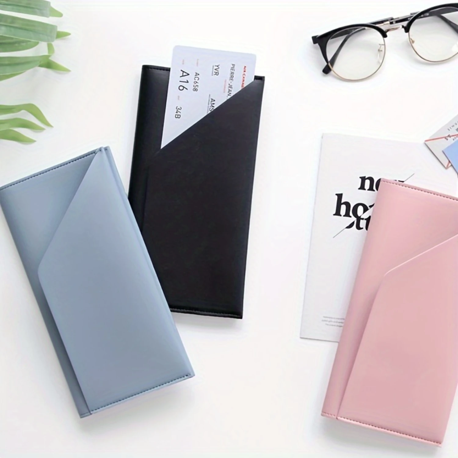 

Slim Minimalist PU Leather Passport Holder, Unisex Travel Wallet, Multi- Passport Cover With One-Fold Pocket, Portable For Outdo