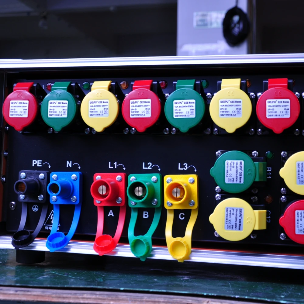 5U FLight Case Power Box LED Display Electrical Current Industrial Waterproof Power Plug 12 Way Power Out 32A For TIPTOP Stage