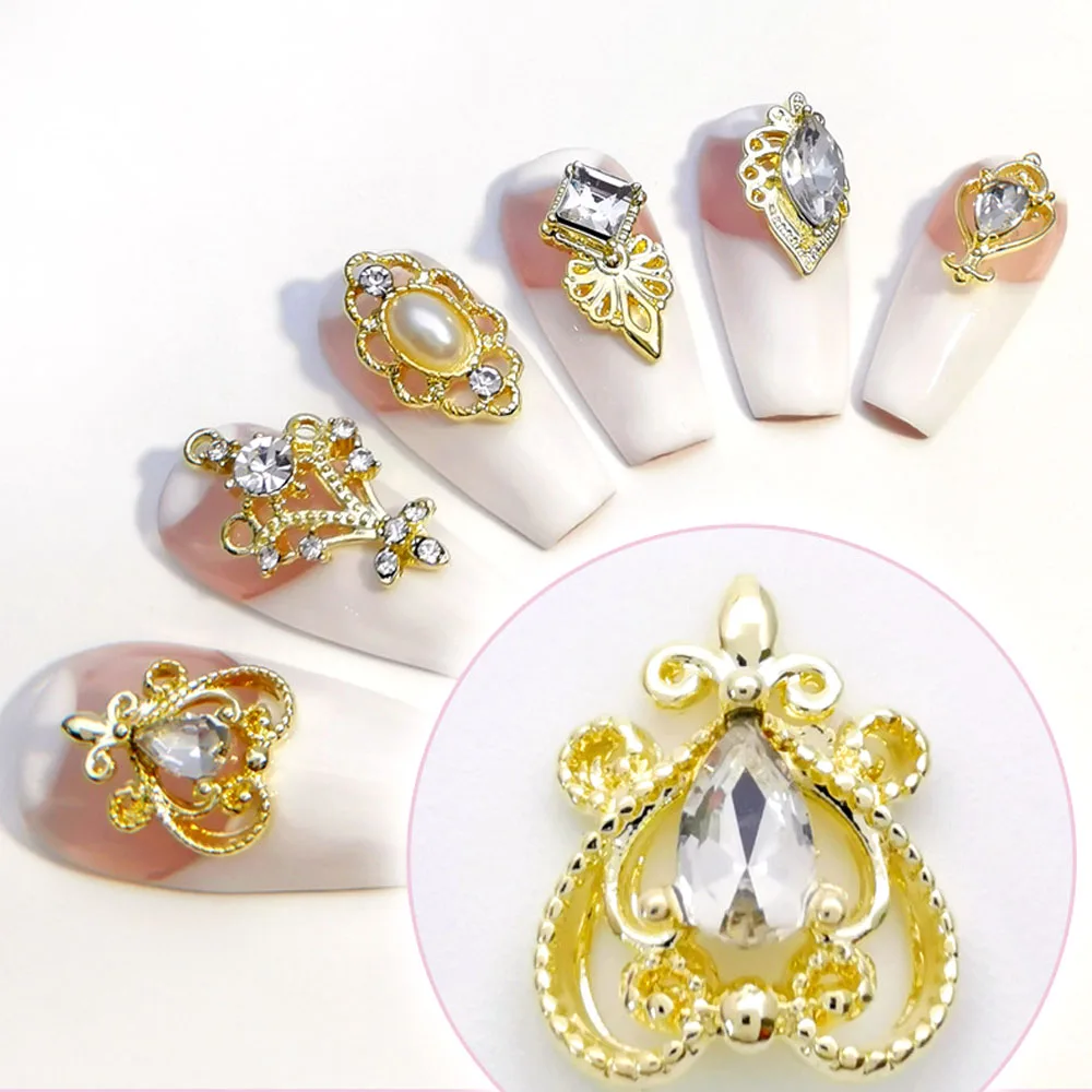 10 Pcs/lot 3D Alloy Nail Art Rhinestone Luxury Retro Baroque Design Nail Jewelry Hollow Lace Decorations Gold/Silver Charms