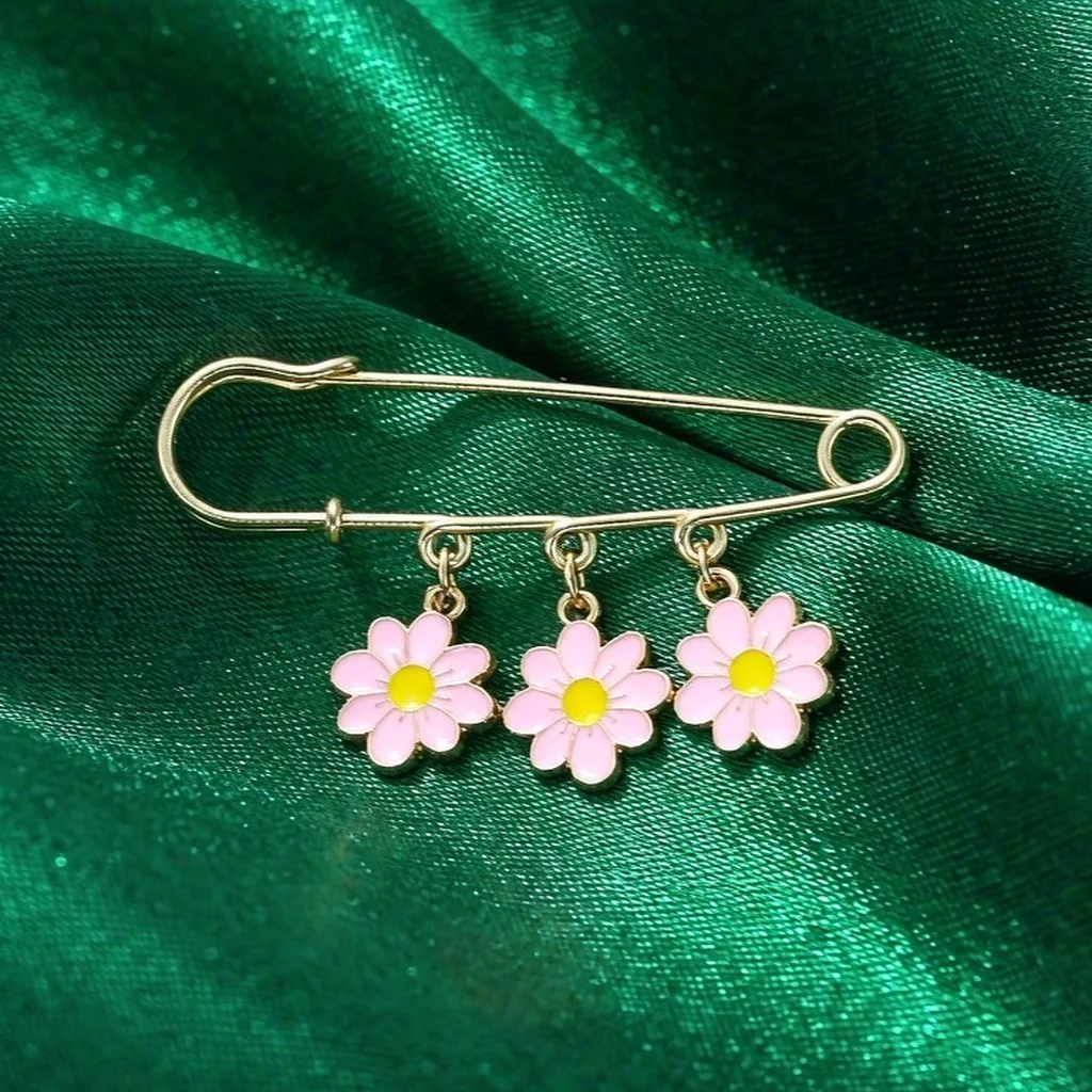 2026 High-End Luxury Waterproof Clothing Pins, Silk Clips, Badges, Brooches, Best Matching Accessories for Commuting, Decorative Pins, Date Outfit Embellishments, Corsages, Badge Brooches, Anti-Exposure Pins, Ins-Style Women's Suit Pins, Couple's Niche Accessories, Shoe Metal Badges, Metal Lapel Pins