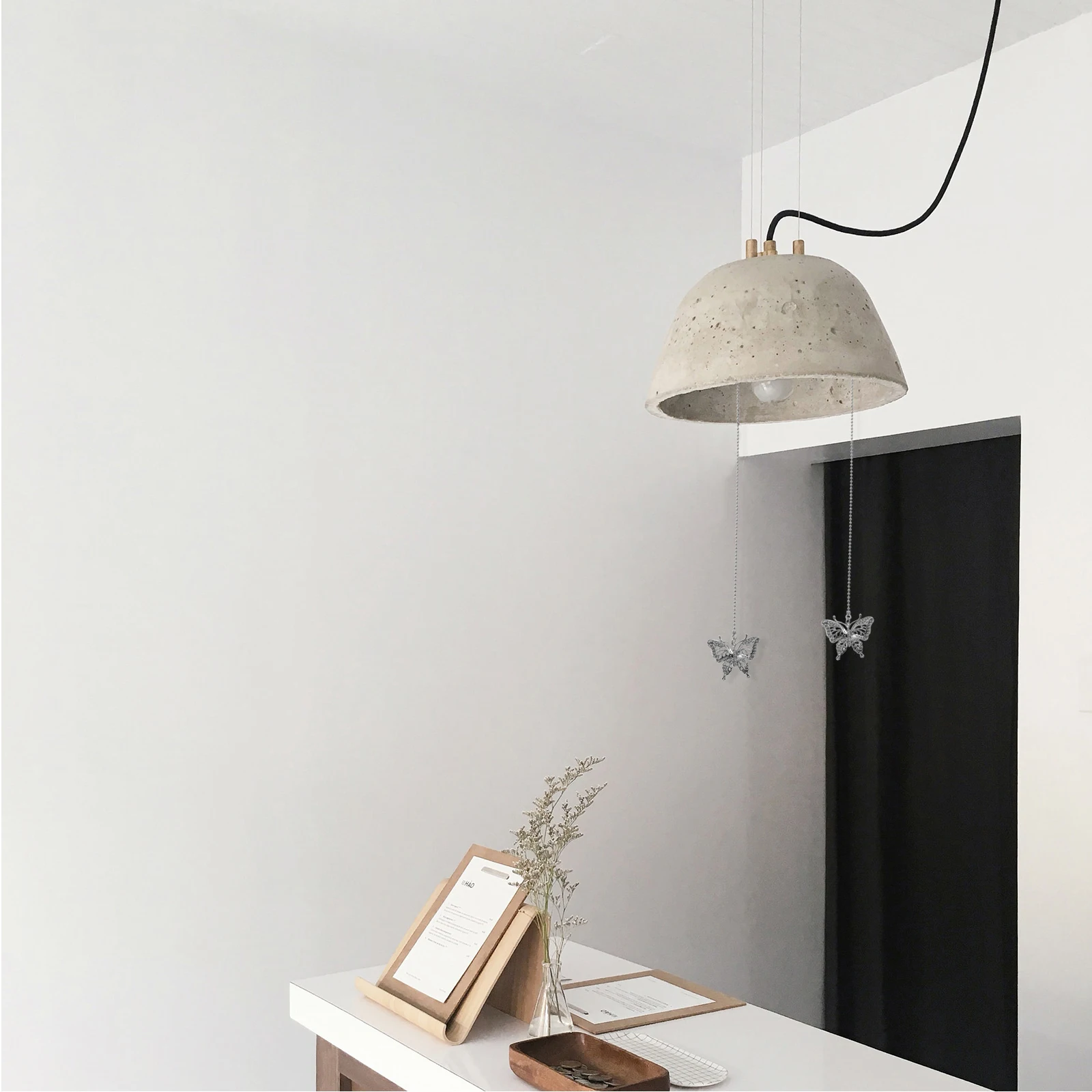 

2Pcs Ceiling Fan Pull Chain Butterfly Pendant Extension Light Pulling Chain Durable Easy Install Stylish Decor