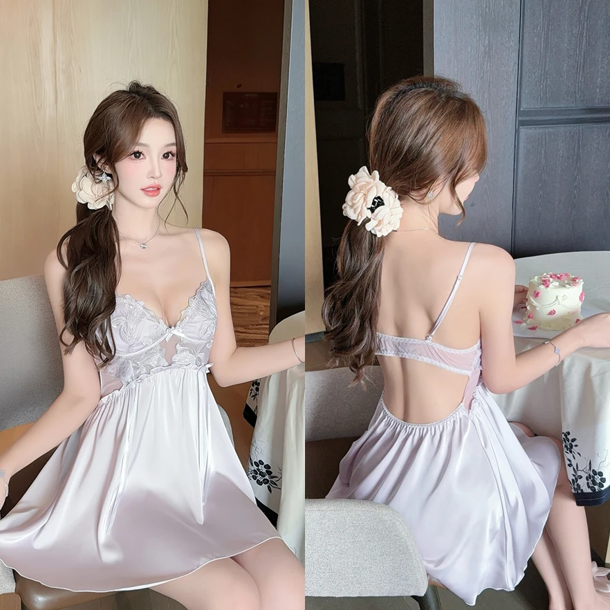 

DAIMELU premium ice silky nightdress female nightgown summer lady sexy sleepwear court style celebrity lace embroidery high-end