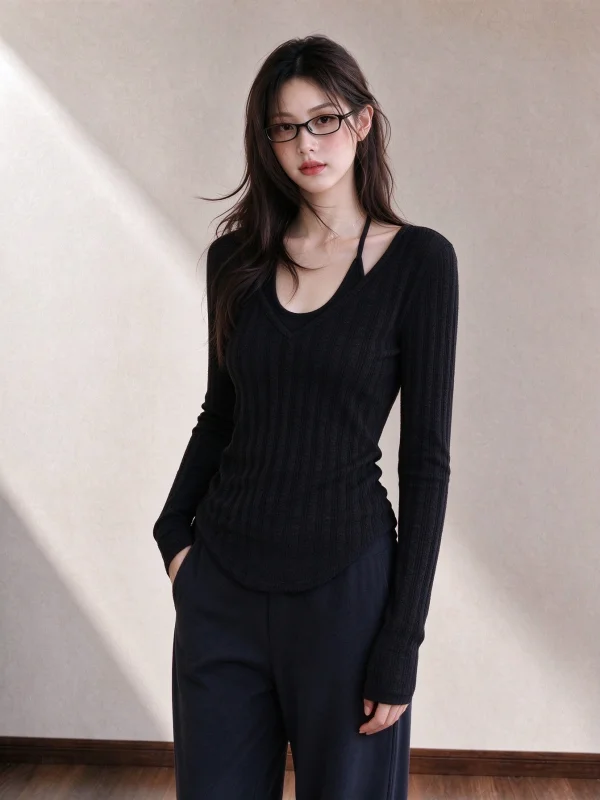 Korean Style Long Sleeve Hollow out Neck T-Shirt Women's Autumn Fake Two-Piece Design Sensation Suitable for Single Wear Cold...