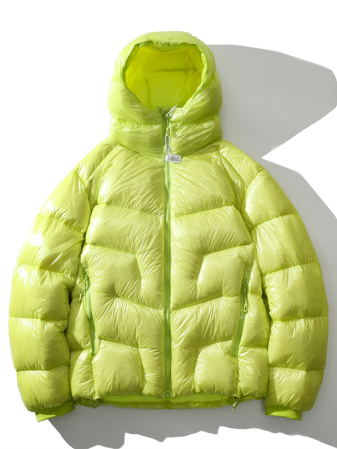 

Мужская зимняя куртка с капюшоном, ветрозащитная, теплая, из технологичной ткани с наполнителем из пуха, для пар, для активного отдыха и повседневной носки, стандартный крой.