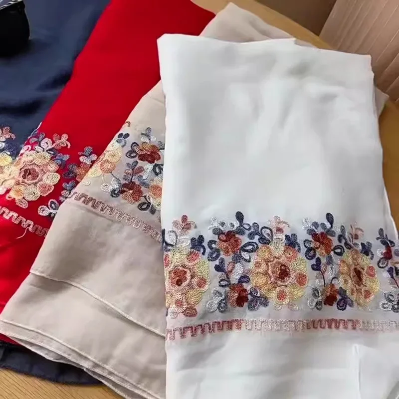 Women's Shawl Travel Ethnic Style Retro Cotton Linen Sun Protection Warmth Sunshade Beach Cape Desert Cape Bohemian Scarf Silk