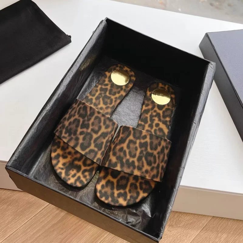 

Fashion Designer Round Leopard Print Low Heel Flat Open Slippers Large Size Slip-On Women Sandals Comfortable Outdoor Slippers