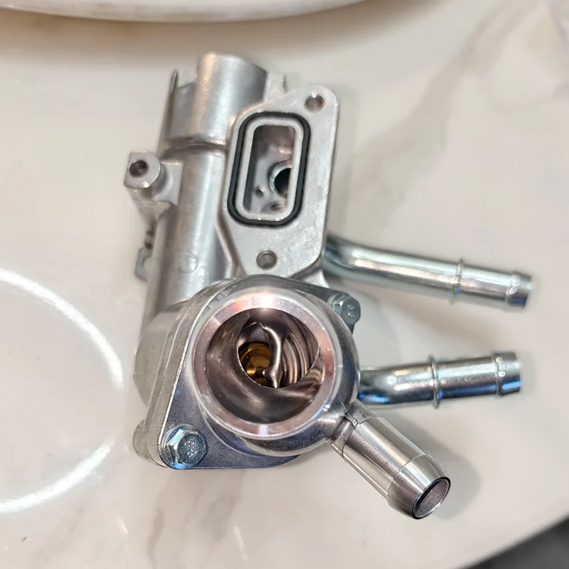 12607291 12618159 12597172 For Chevrolet Malibu Cobalt HHR Equinox Buick Allure Regal Verano L4 2.4L Thermostat Housing Assembly