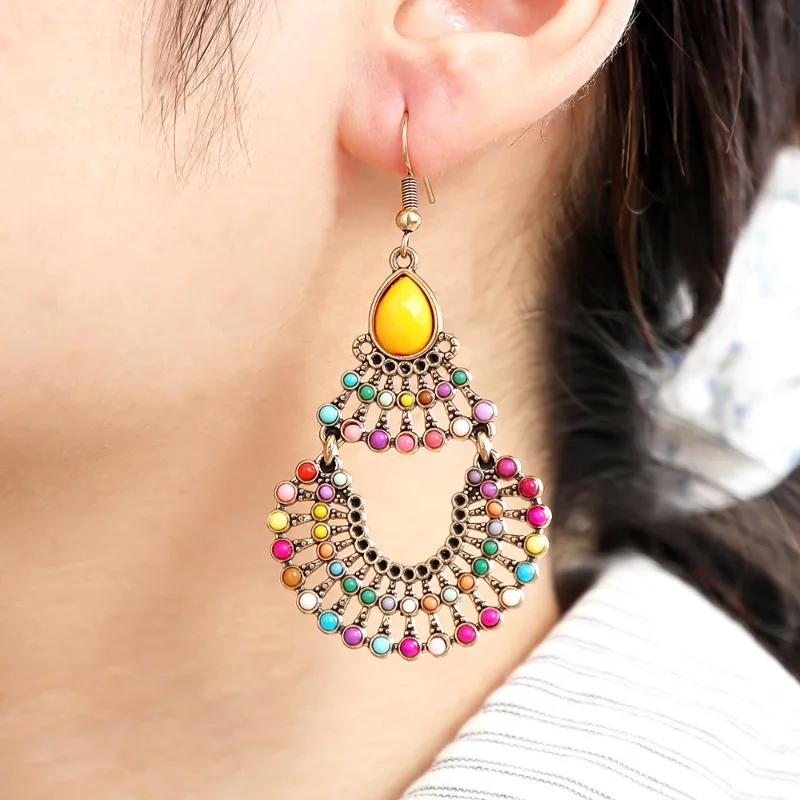 Vintage Ethnic Fan Shaped Earrings with Exaggerated Inlaid Colorful Beads Earrings Women Bohemian Vacation Style Long Jewelry