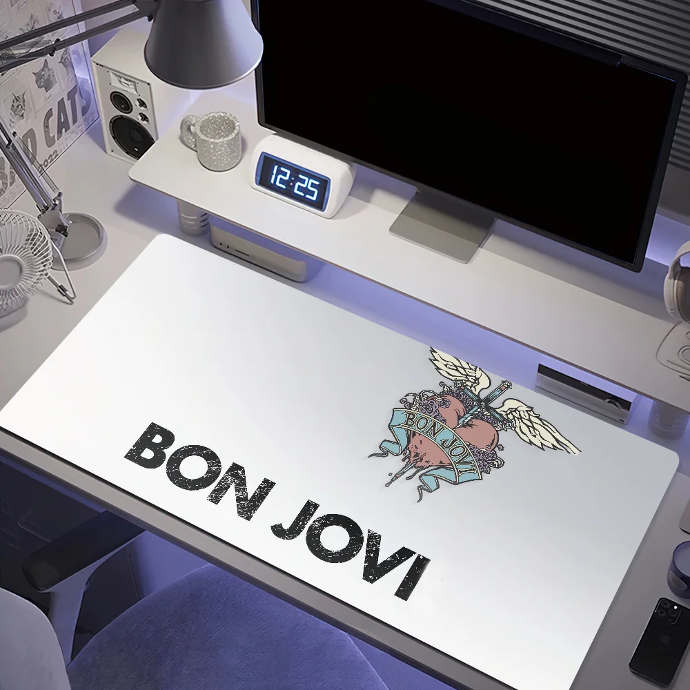 لوحة ماوس B-Bon Jovi كبيرة حصيرة مكتبية لوحة مفاتيح مريحة للمكتب من المطاط PC غير قابلة للانزلاق ومضادة للفرش للمنزل بأفضل الأسعار