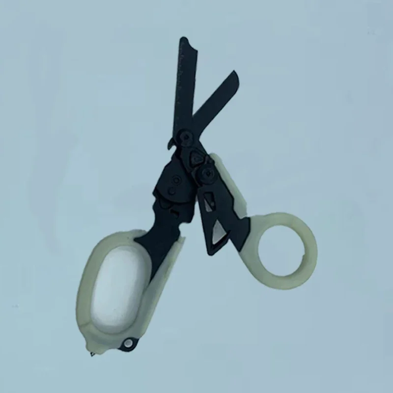 Imagem -04 - Tesoura Portátil Multi-propósito Alicate Tático Dobrável Raptors Luminosos Profissionais de Primeiros Socorros