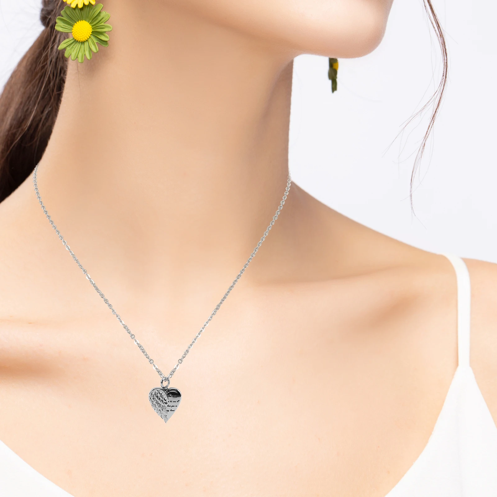 

Pet Memorial Necklace for Dog Ashes Keepsake Heart Shaped Pendant Stainless Steel Cremation Urn Locket Animal Remembrance