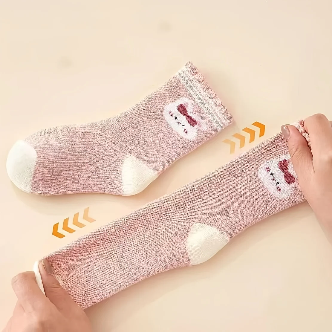 4 أزواج من الجوارب الدافئة السميكة للأطفال، جوارب حرارية مبطنة بالصوف الكرتوني اللطيف، جوارب شتوية مريحة لملابس الطقس البارد للأطفال