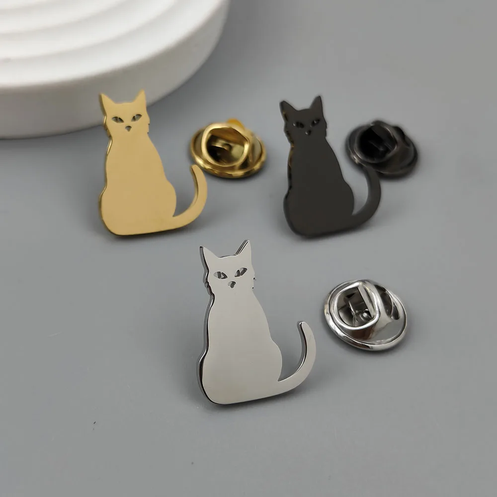 316L Stainless Steel Plated 18K Gold Sitting Cat Brooch Lapel Pin Animal Nature Suit Backpack Unisex Metal Jewelry Gift