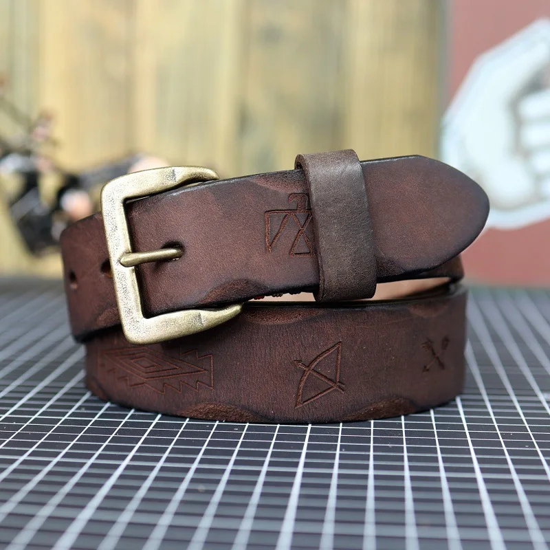 حزام رأس جلد البقر للرجال جينز ريترو برونزي دبوس فئة حزام ربطات عنق غير رسمية
