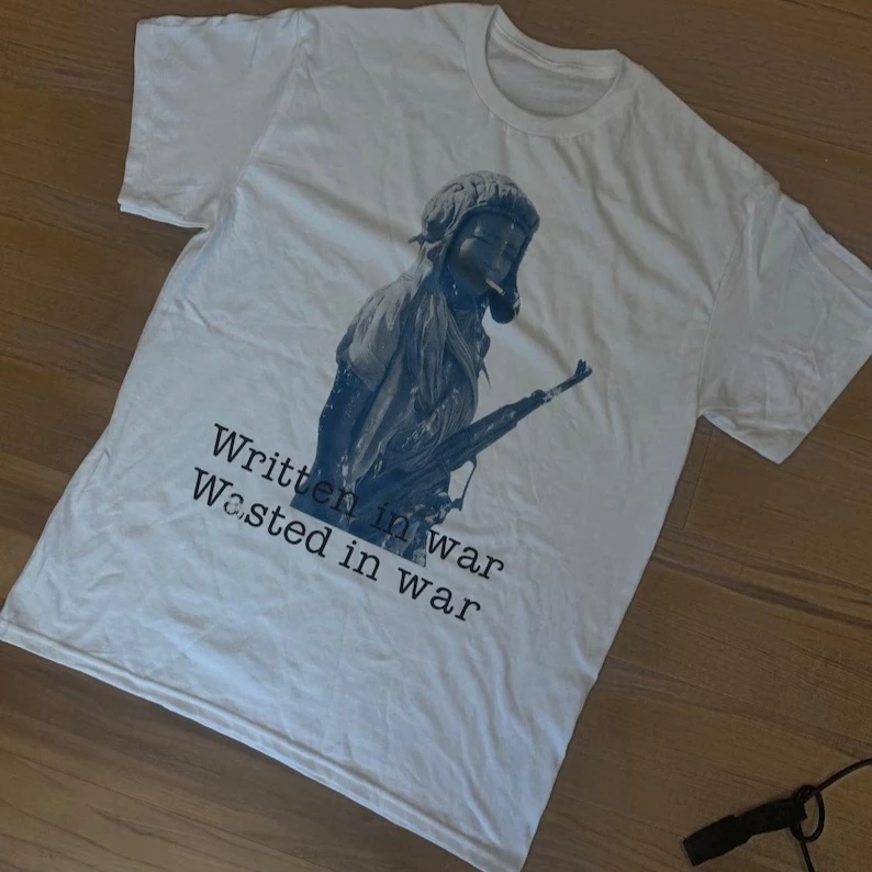 Camiseta vintage con estampado gráfico contra la guerra, camiseta de arte militar, camiseta de protesta, para hombre y mujer, camiseta de los años 90, estética de la paz, ropa urbana.