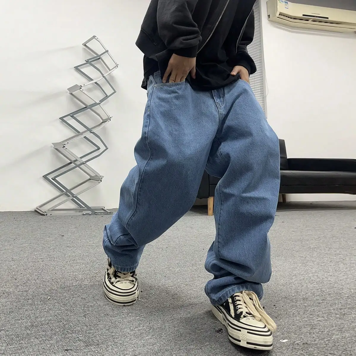 Men Light Blue Baggy Denim Jeans Vintage Washed Wide Leg Denim Pants Hip Hop Streetwear Loose Fit Casual Long Trousers For Male
