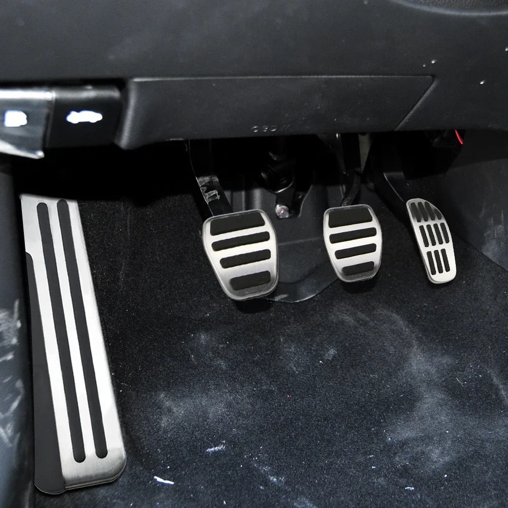Car Pedals For Nissan Xtrail Rogue T32 Qashqai Sport J11 Kicks For Renault Koleos Kadjar Samsung QM6 Gas Brake Pedal Cover