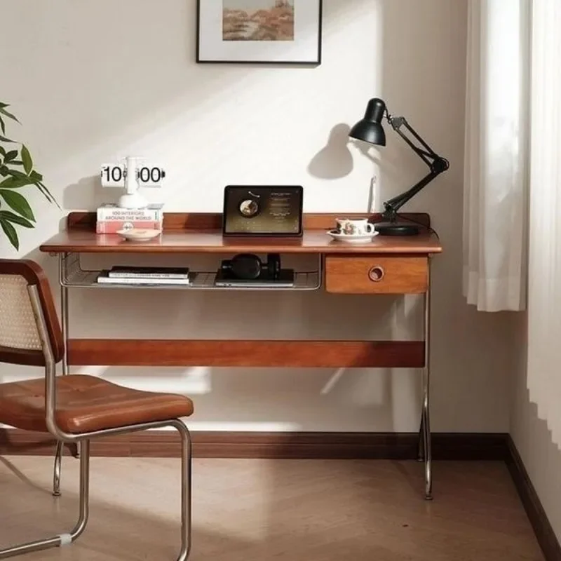 مكتب منزلي بلون خشب التفاح في العصور الوسطى، مكتب كمبيوتر مكتبي عتيق، طاولة شمالية صغيرة