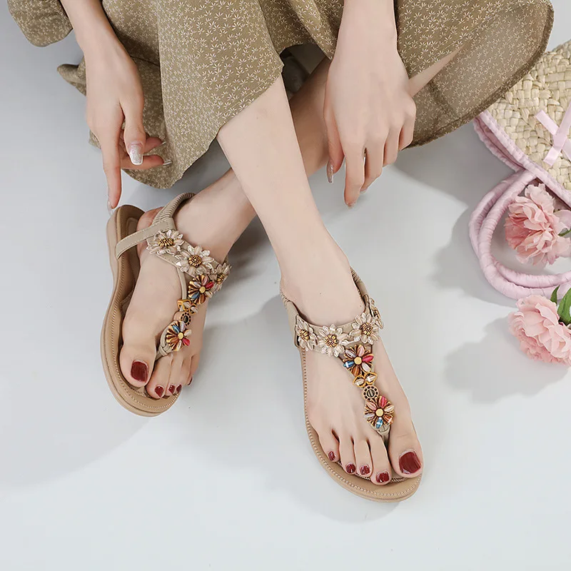 Sandalias planas con bordado de flores y diamantes de imitación para mujer, zapatos de talla grande, venta al por mayor, novedad de verano 2024