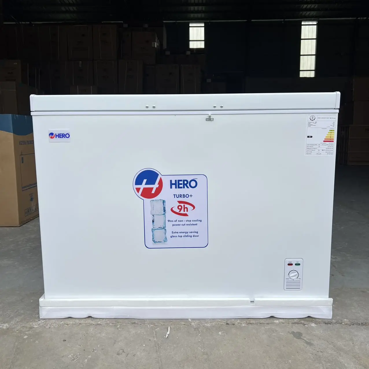 320L Chest Freezer Turbo Fast Freezing Horizontal Deep Freezer with Glass Sliding Door Light Lock for Shop Commercial Use