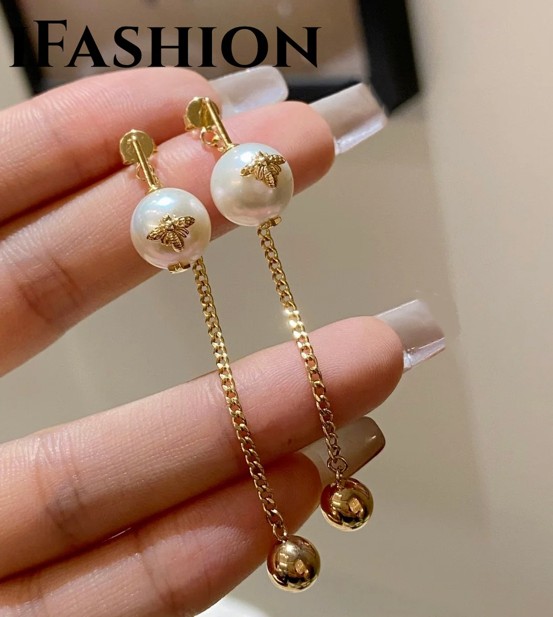 

IFASHION Honeybee Natural Pearl Earrings 18K Gold Import Solid Yellow Real Gold Jewelry (AU750) For Women Ear Threads Fashion